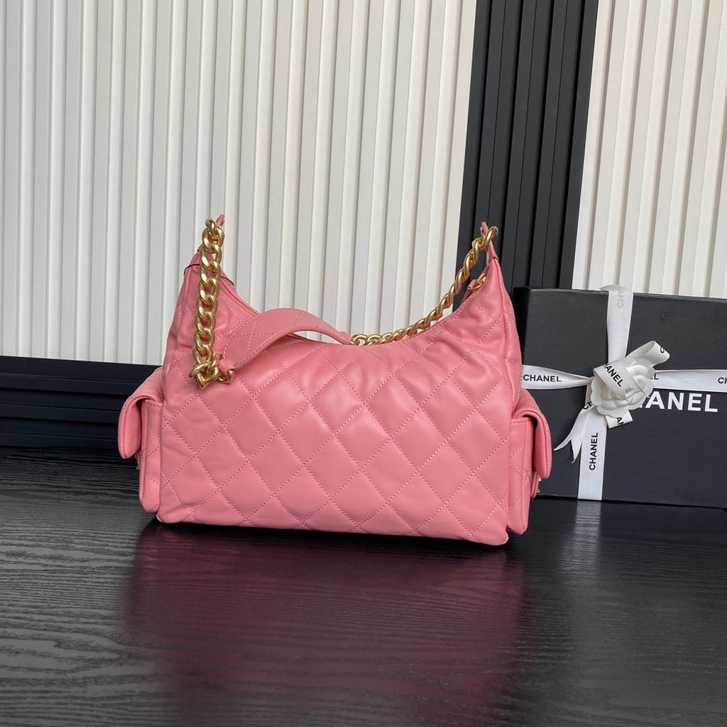 Chanel maxi hobo bag, Shiny lambskin AS5302 pink