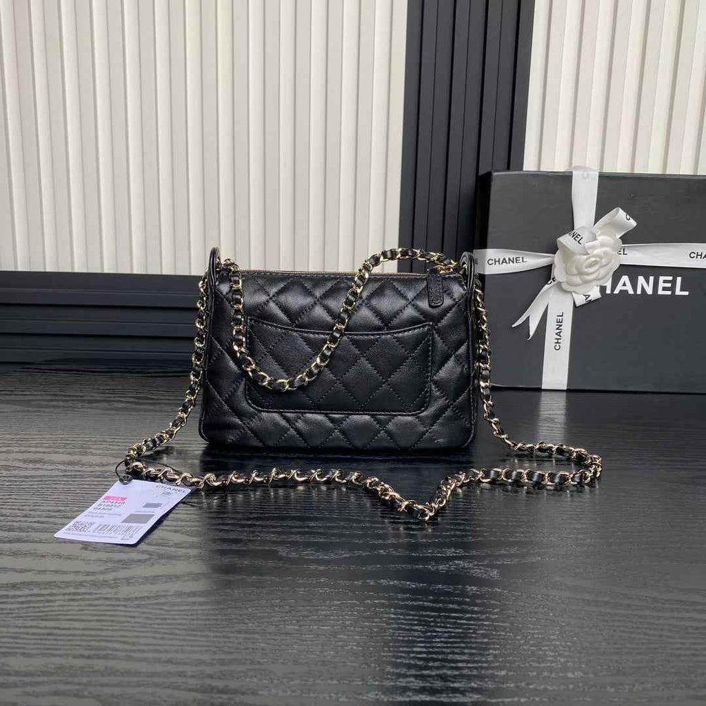 Chanel mini camera case, Shiny lambskin AP4378 black