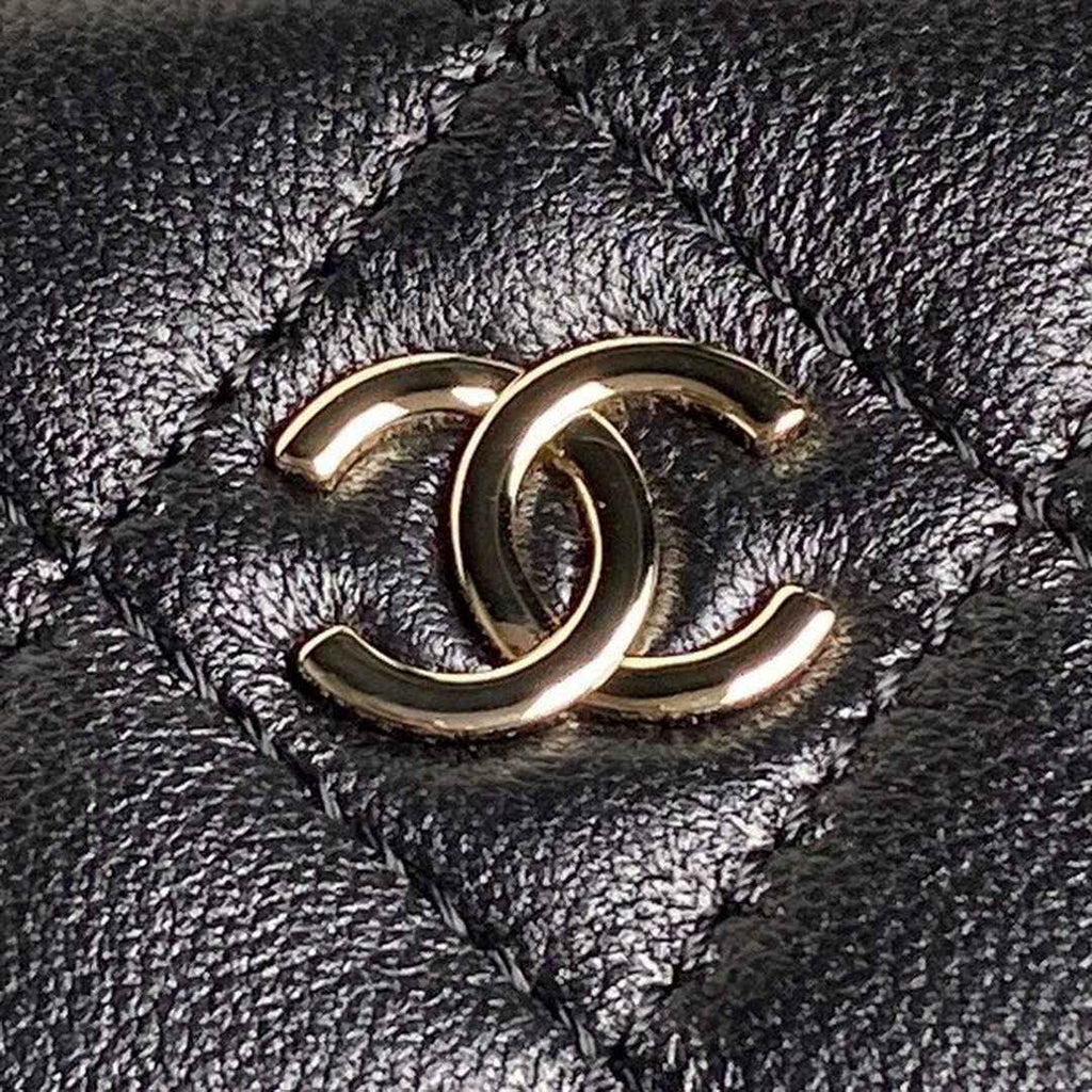 Chanel mini camera case, Shiny lambskin AP4378 black
