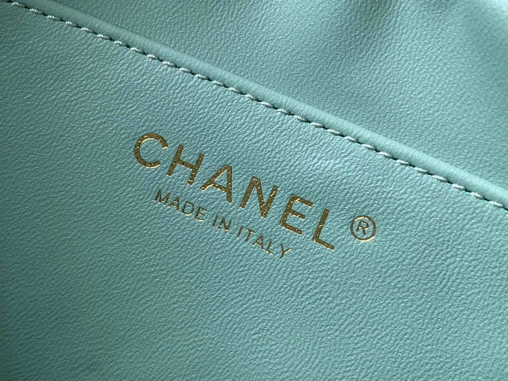 Chanel Mini camera case, Shiny lambskin AS5318 blue