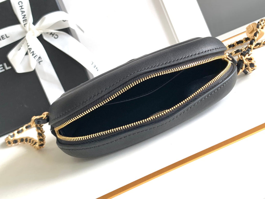 Chanel Mini camera case, Shiny lambskin AS5318 black