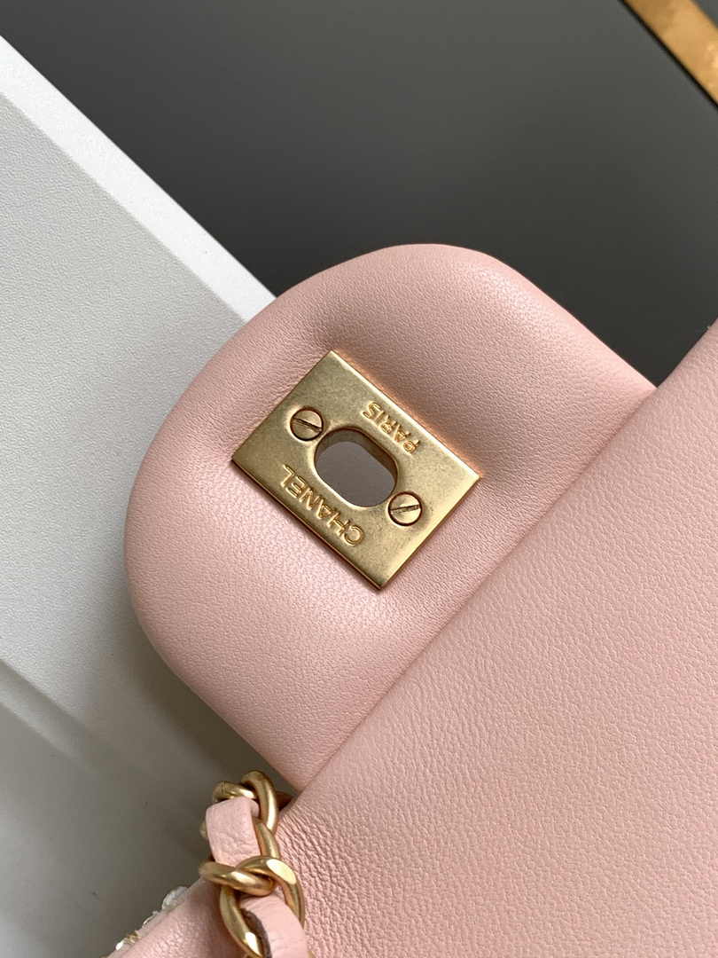 Chanel Mini Flap Bag A69900 Pink Sequinsl Gold-Tone Metal