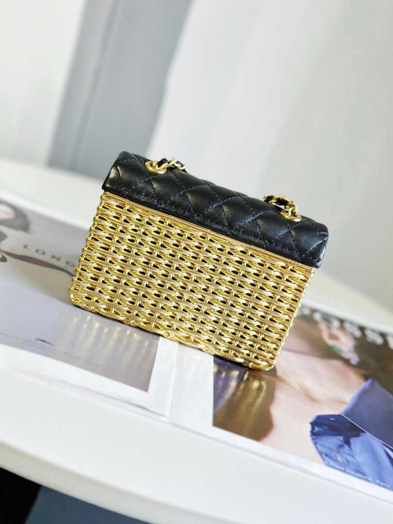 Chanel Mini Flap bag AP3713 Black Lambskin