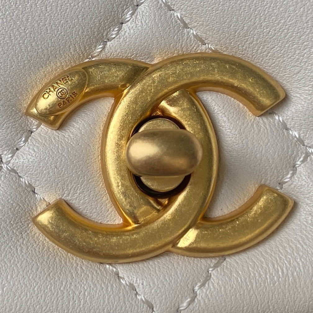 Chanel Mini flap bag AS4340 Lambskin White