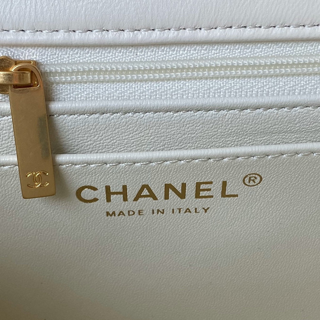 Chanel Mini Flap Bag AS4384 White Lambskin