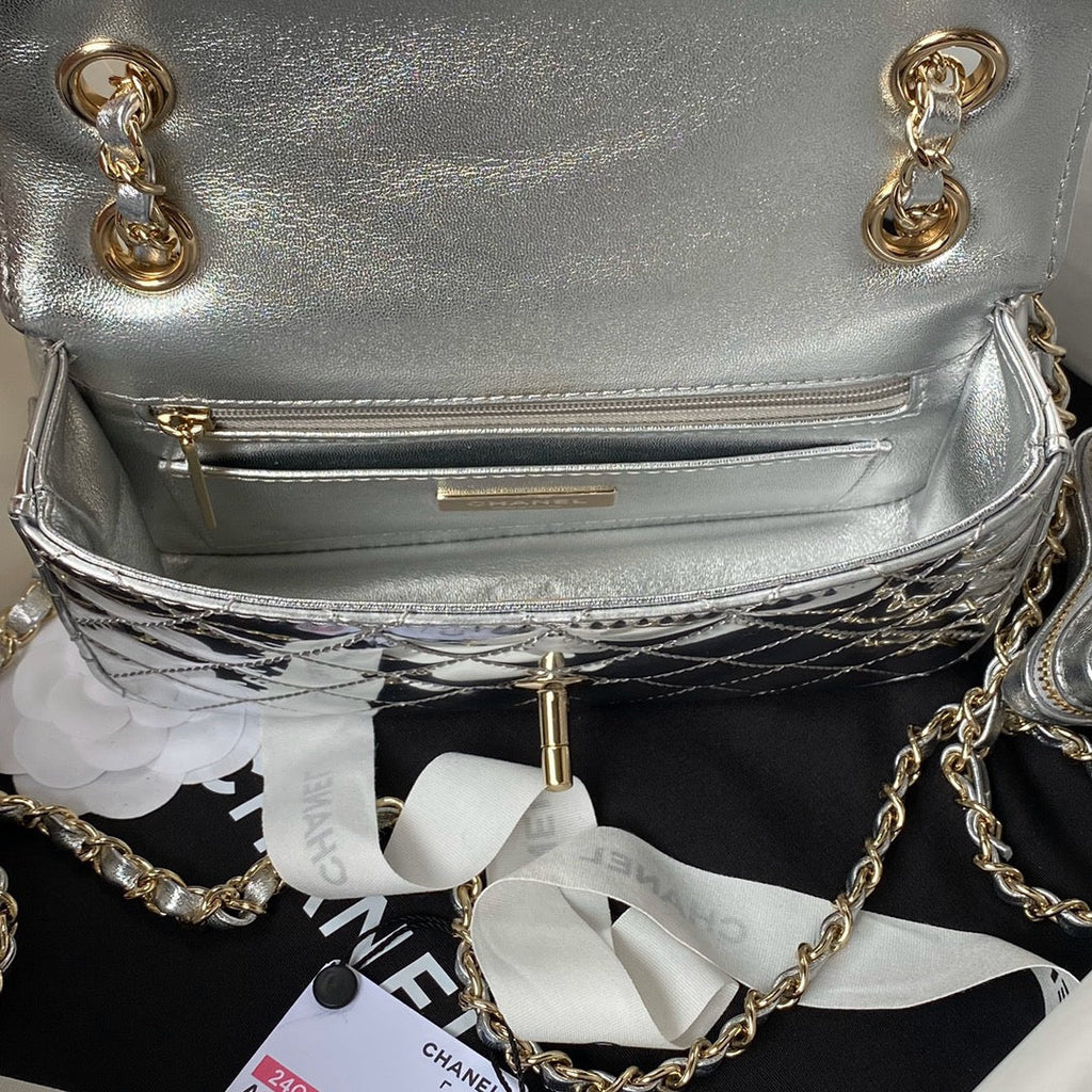 Chanel Mini Flap bag star coin purse AS4646 Mirror calfskin Silver