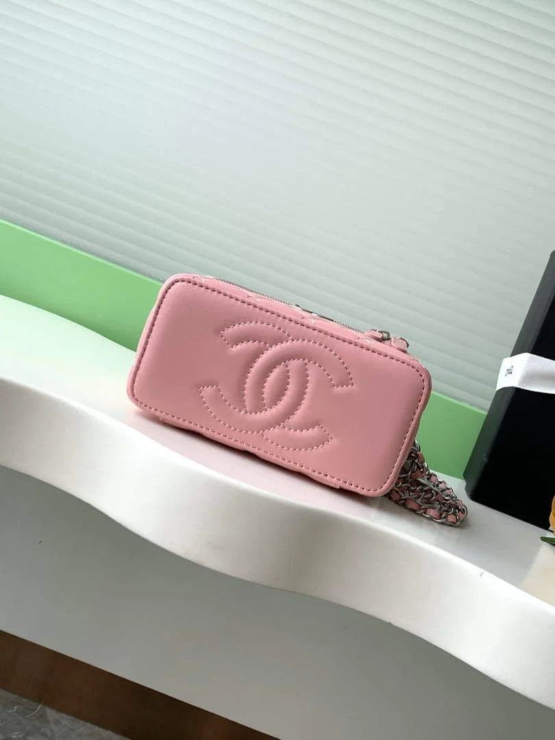 Chanel Vanity Case, AP3940 Lambskin Silver