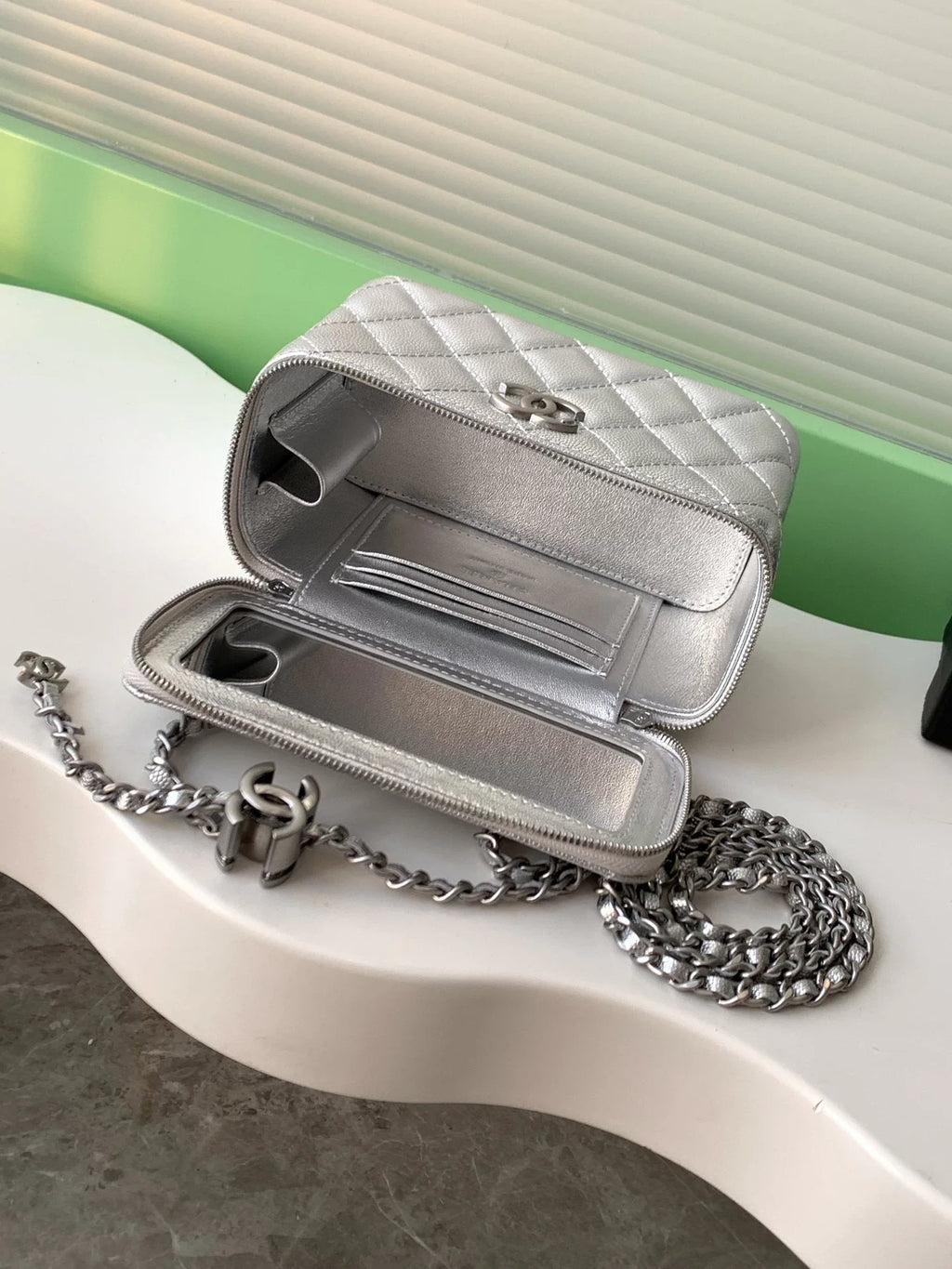 Chanel Vanity Case, AP3940 Calfskin Silver