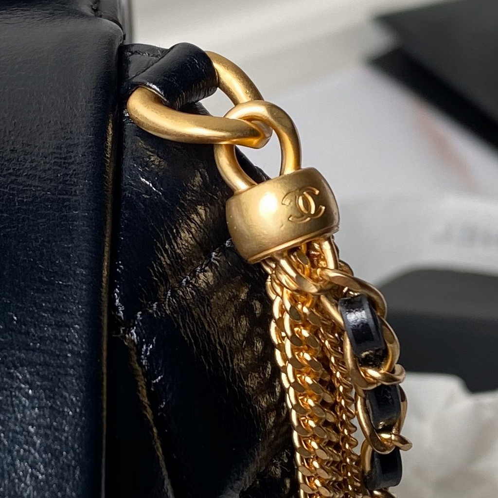 Chanel Pouch AP4058 Black Shiny crumpled calfskin