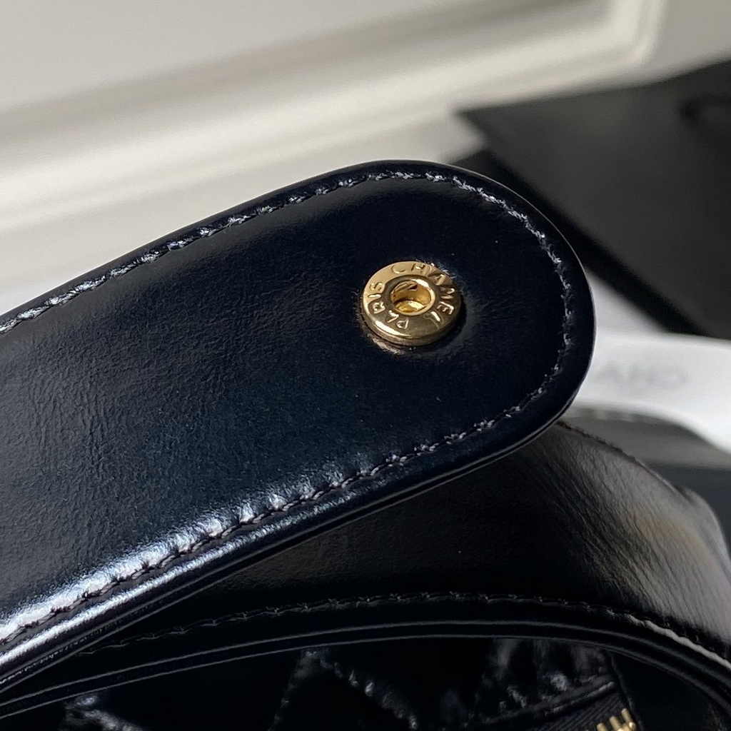 Chanel Pouch AP4058 Black Shiny crumpled calfskin