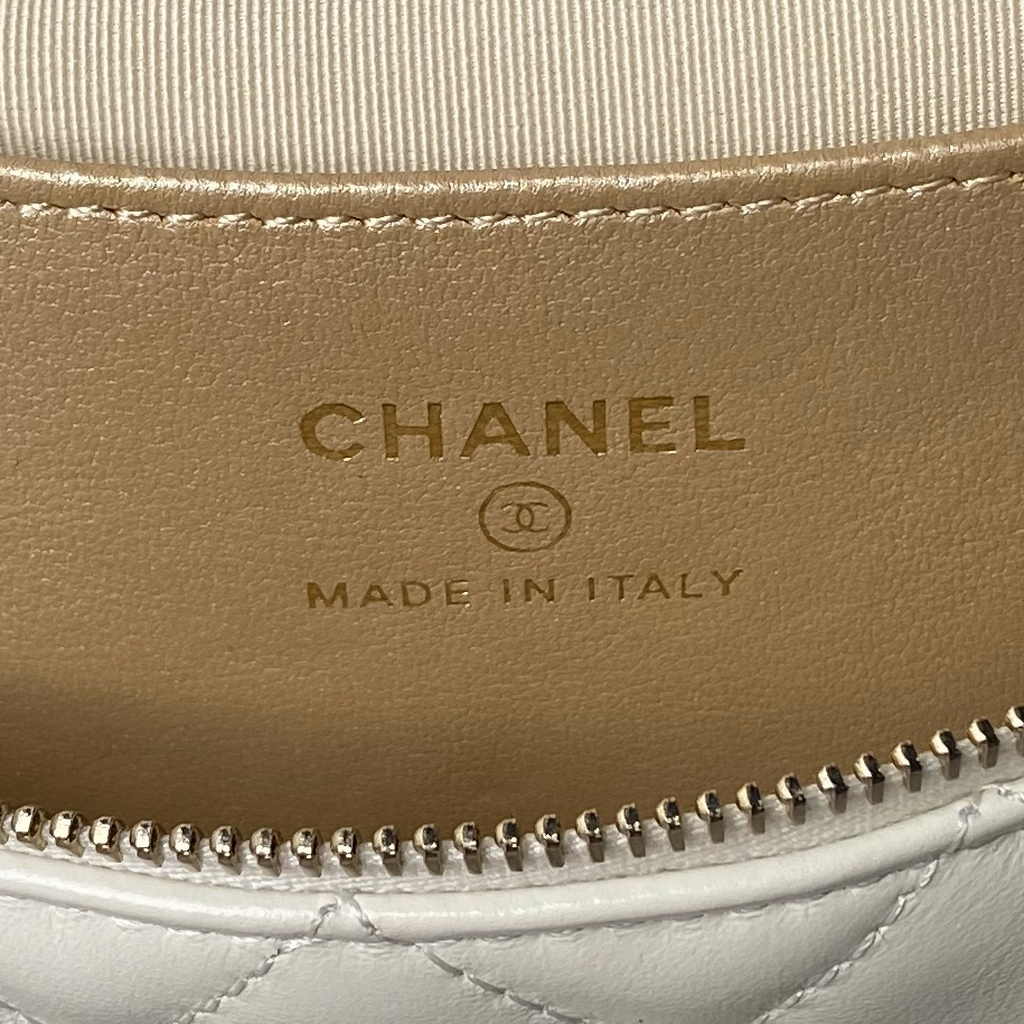 Chanel Pouch AP4058 White Shiny crumpled calfskin