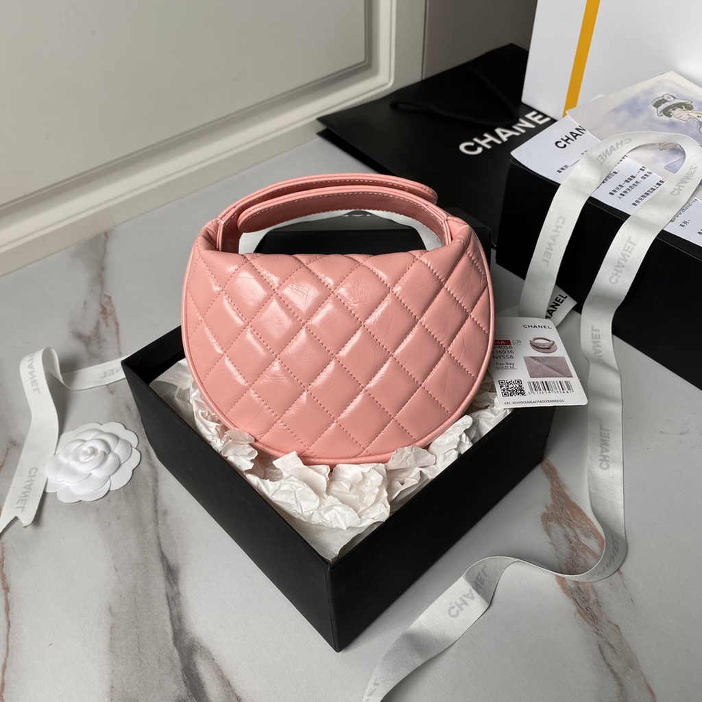 Chanel Pouch AP4058 Pink Shiny crumpled calfskin