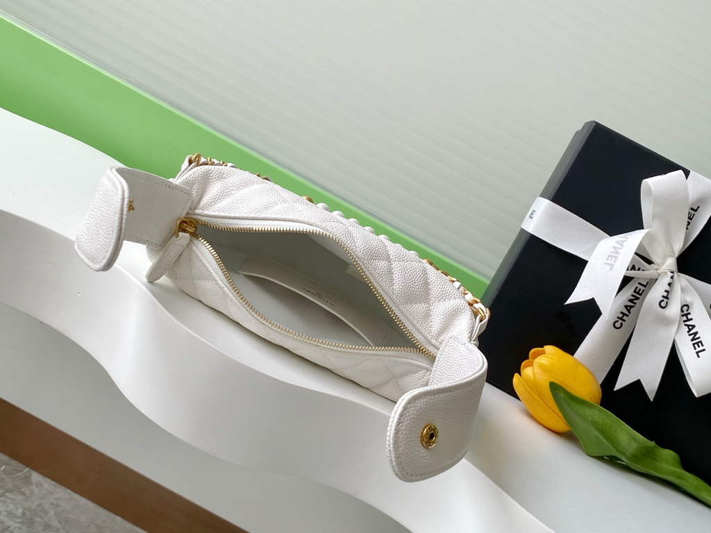 Chanel Pouch - White Grained calfskin, AP4584 imitation pearl