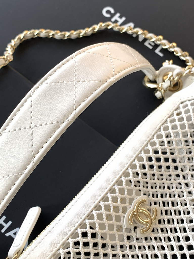 Chanel Pouch, Mesh, shiny lambskin & gold-tone metal, AP4673 white