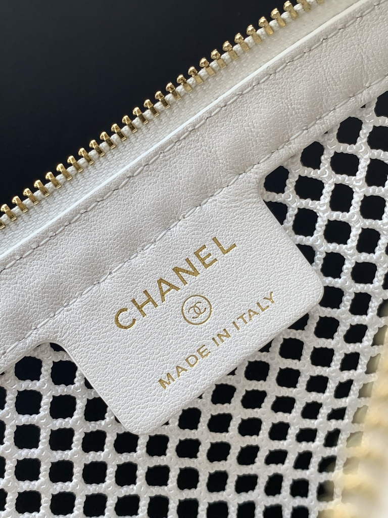 Chanel Pouch, Mesh, shiny lambskin & gold-tone metal, AP4673 white