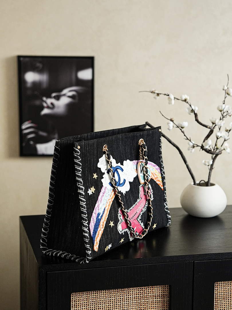 Chanel Shopping Bag AS5270 Black