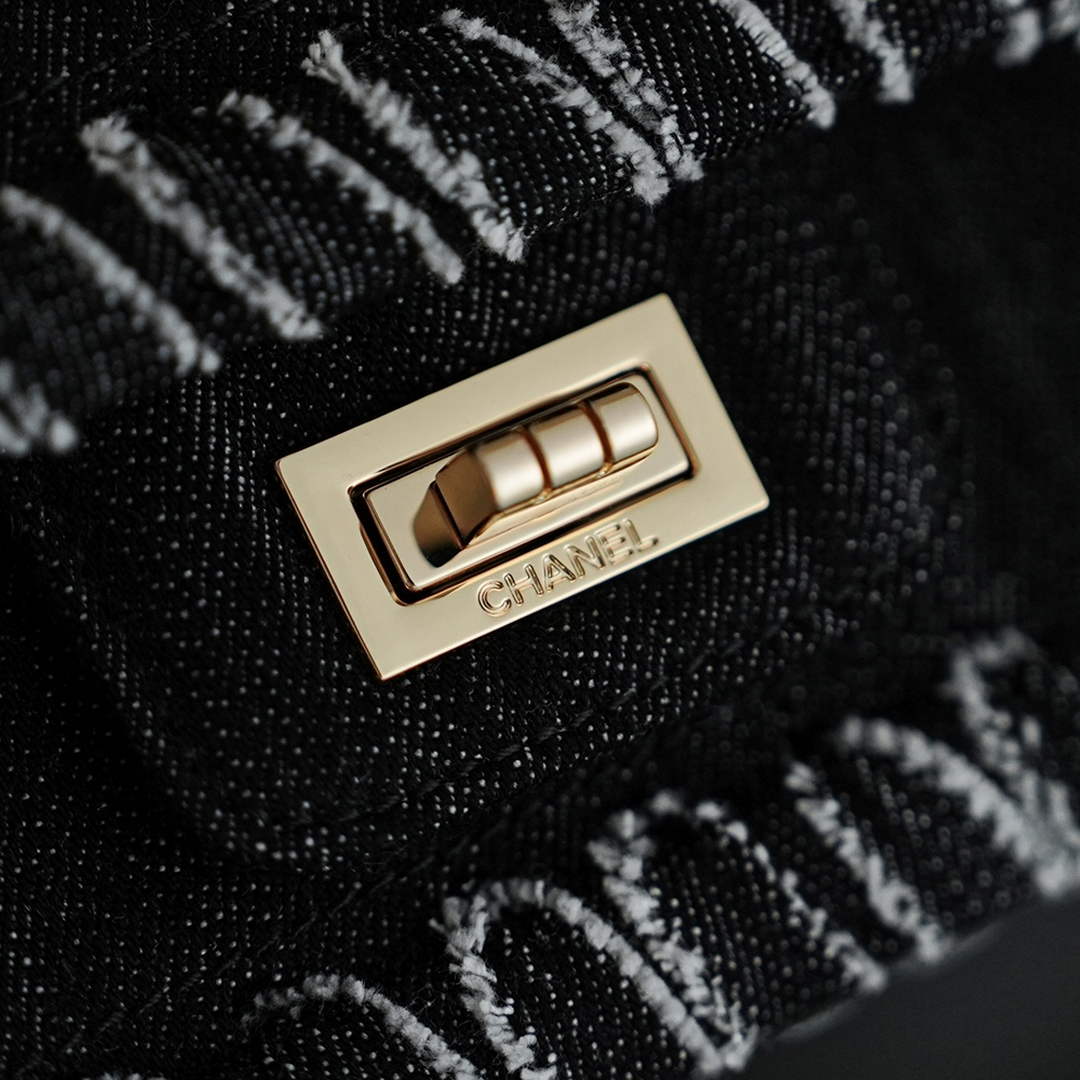 Chanel Shopping Bag AS5271 Black