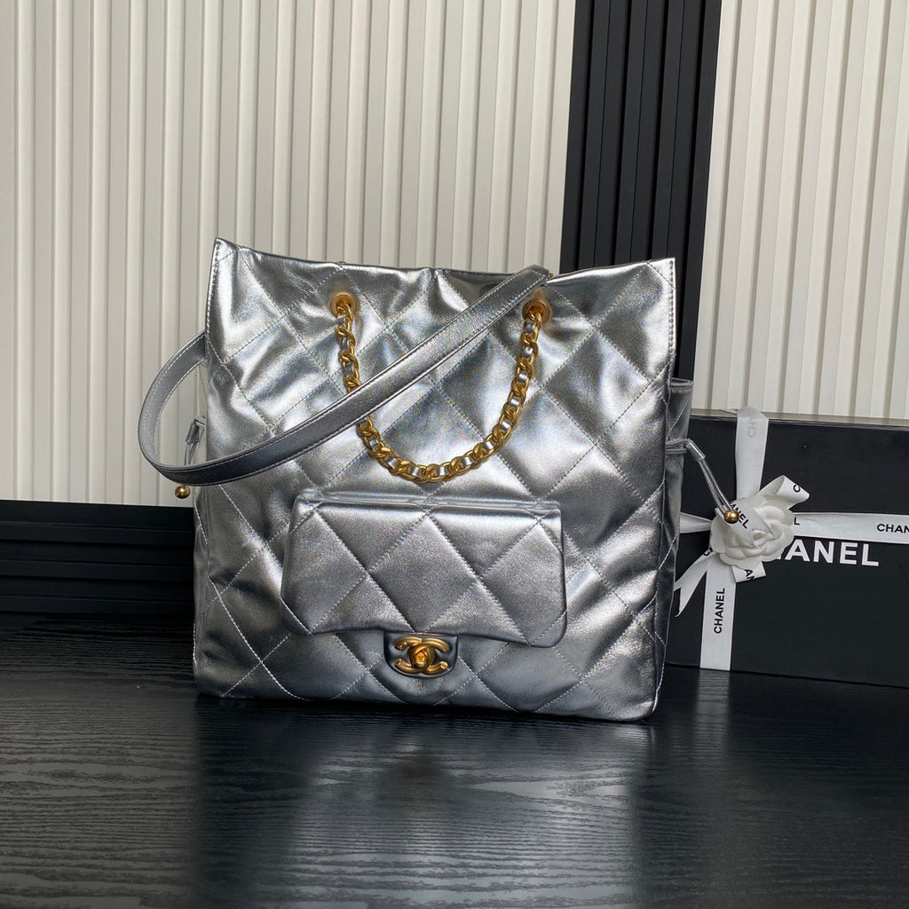 Chanel Shopping bag, Shiny lambskin AS5315 silver