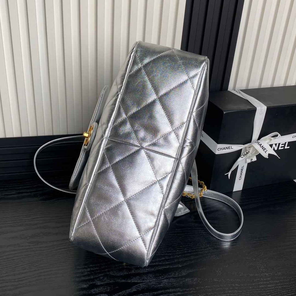 Chanel Shopping bag, Shiny lambskin AS5315 silver