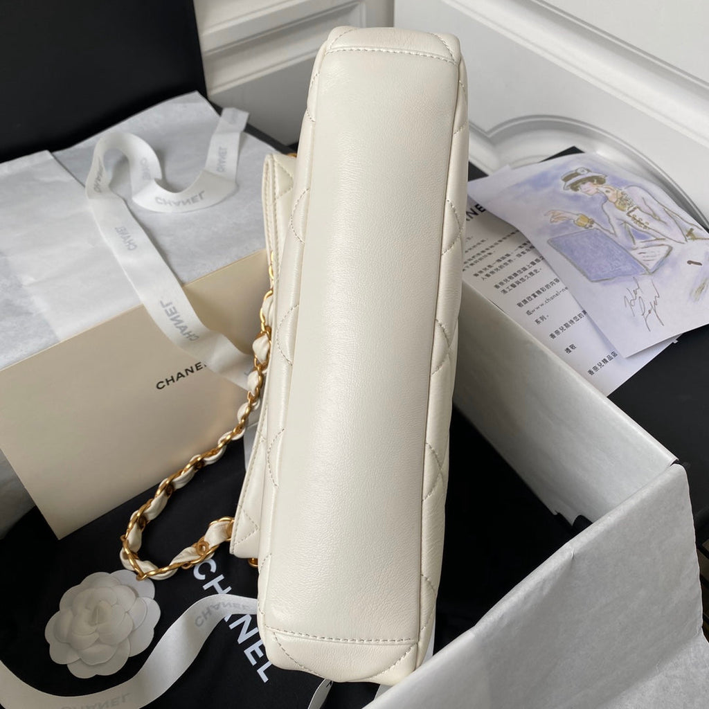 Chanel Shoulder Bag AS4754 White Lambskin