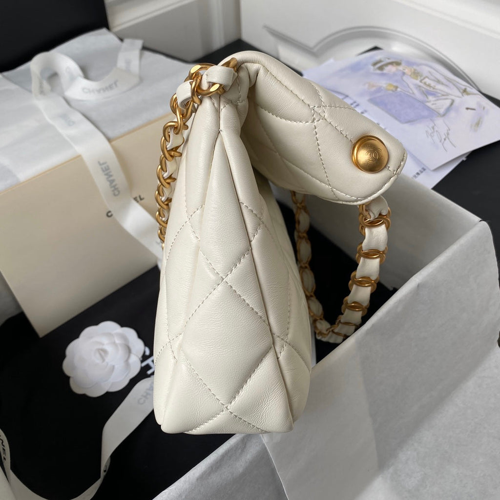 Chanel Shoulder Bag AS4754 White Lambskin