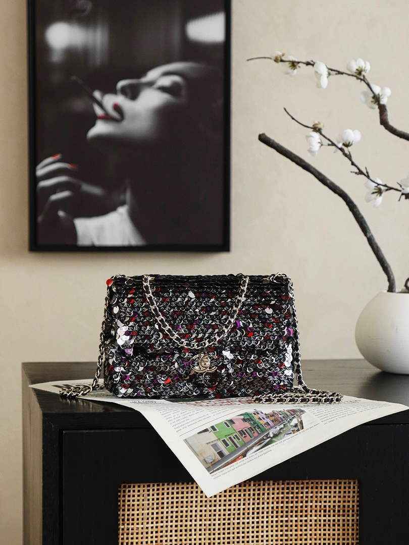 Chanel Shoulder Flap bag, AS4561 Sequins, Black & Red