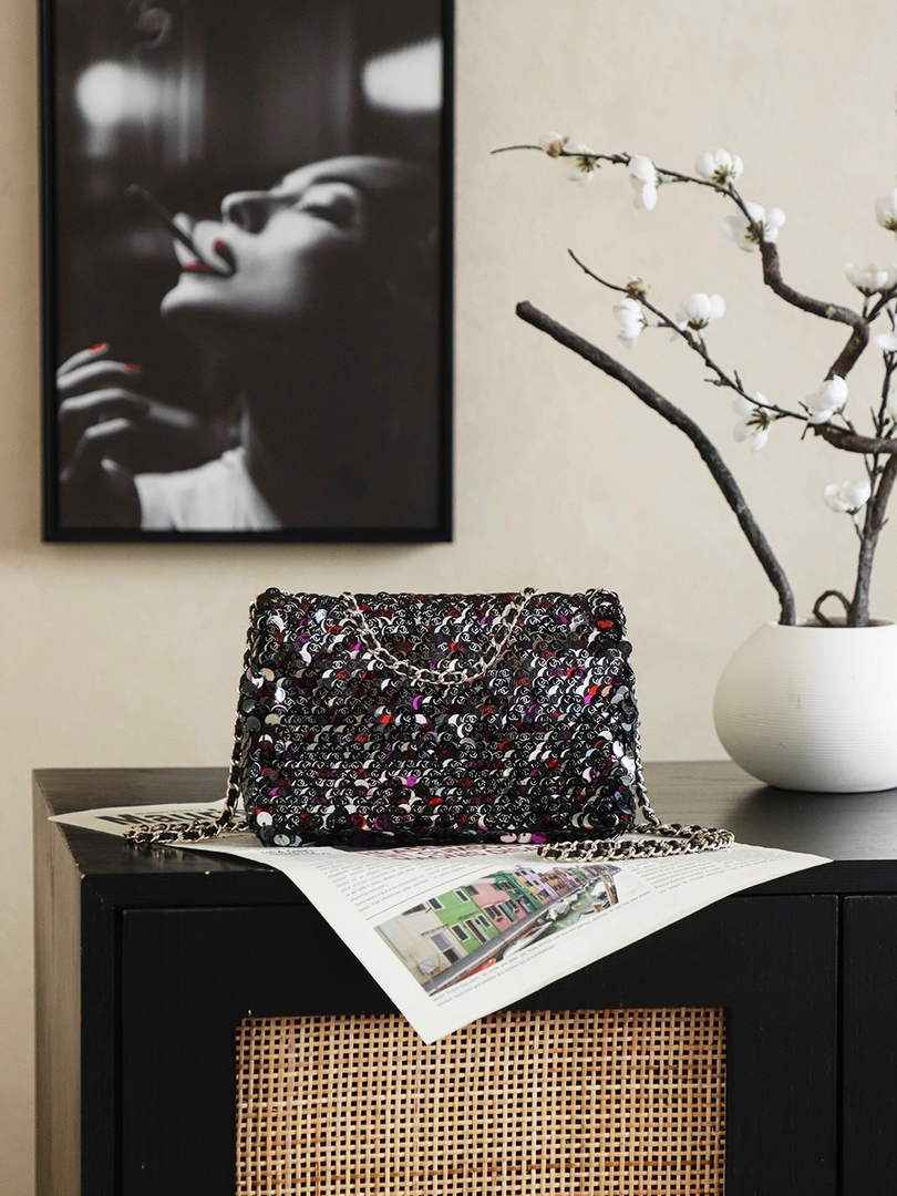 Chanel Shoulder Flap bag, AS4561 Sequins, Black & Red