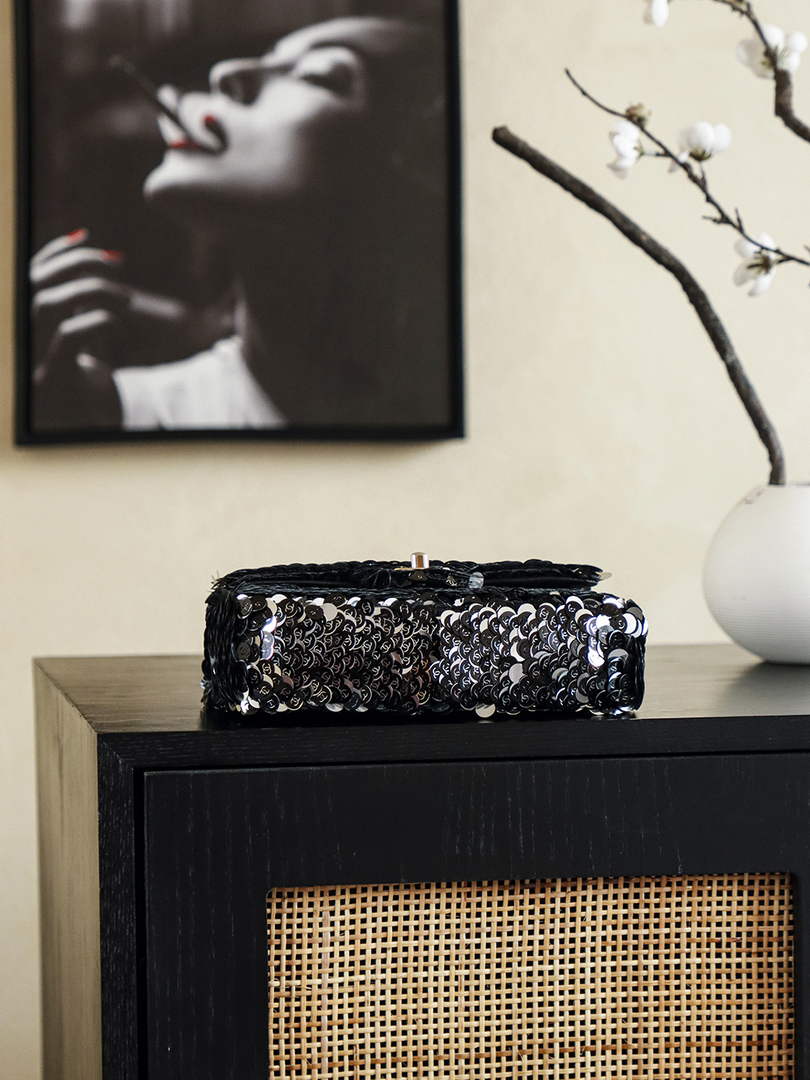 Chanel Shoulder Flap bag, AS4561 Sequins, Black