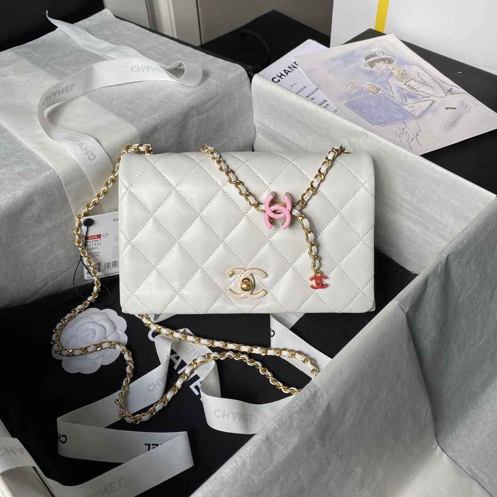 Chanel Small flap bag, As4967 white shiny lambskin