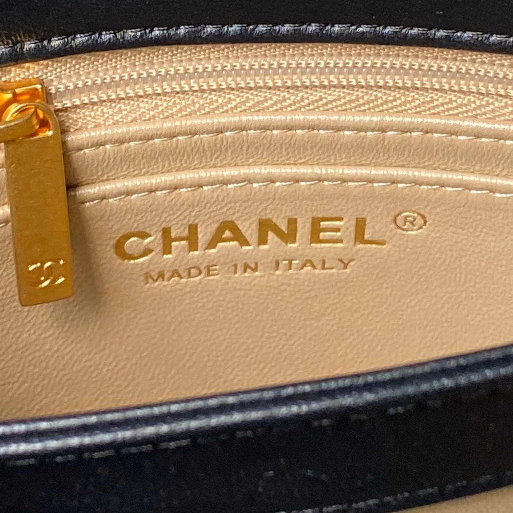 Chanel Small flap bag, As4967 black shiny lambskin