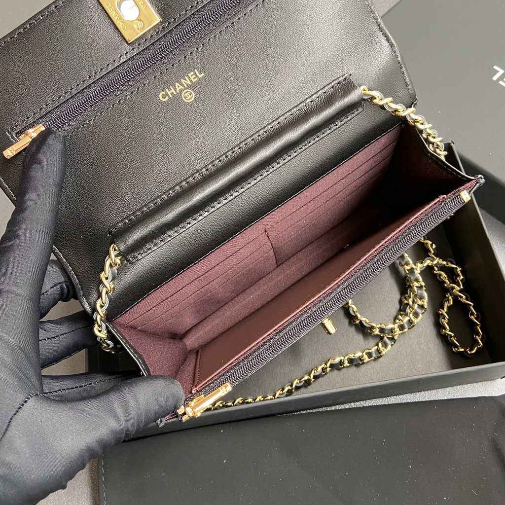 Chanel Small flap wallet, AP2053 black lambskin gold