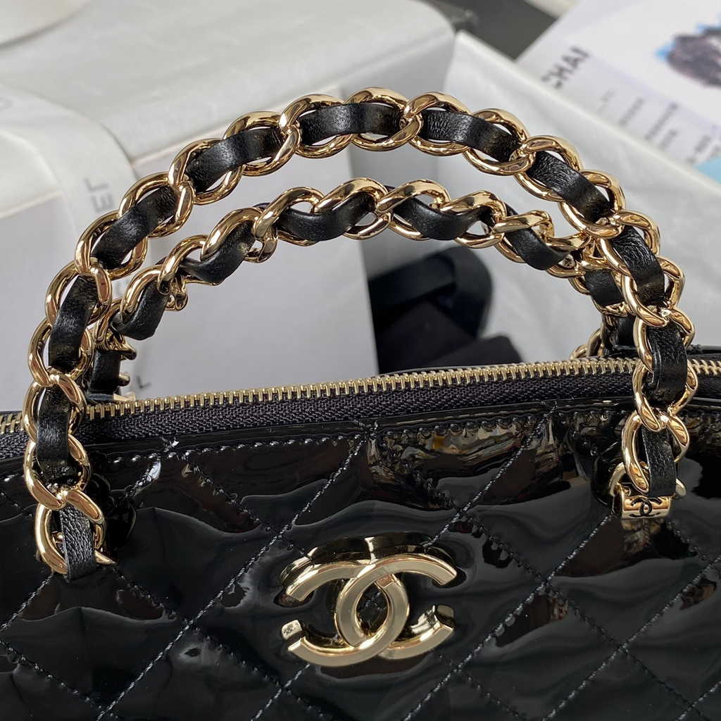 Chanel Small shopping bag black Patent calfskin AS3969