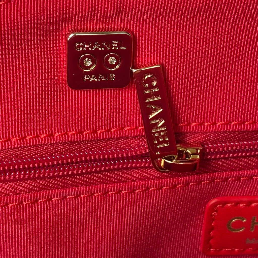 Chanel Small shopping bag Red Patent calfskin AS3969