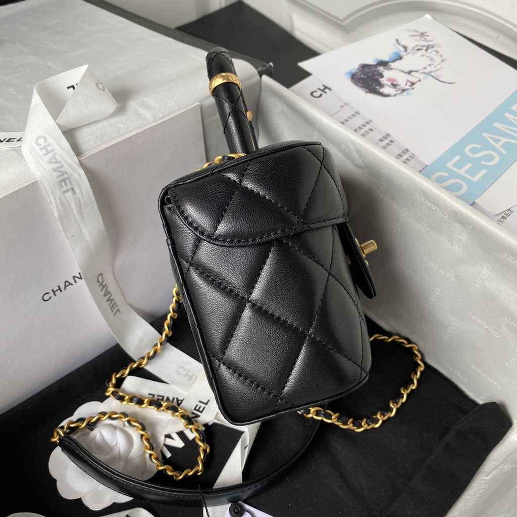 Chanel Small Vanity Case Black Lambskin Gold-tone Metal AS3973