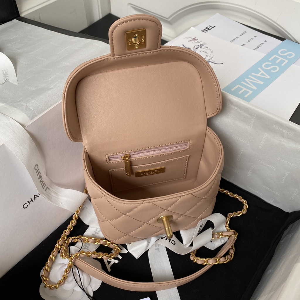 Chanel Small Vanity Case Light Pink Lambskin Gold-tone Metal AS3973