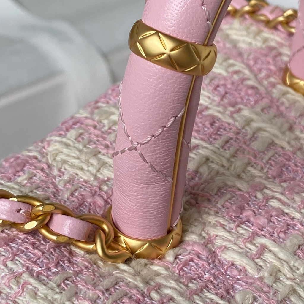 Chanel Small Vanity Case Pink Tweed Lambskin Gold-tone Metal AS3973