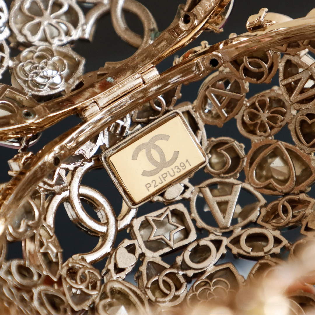 Chanel Sphere Minaudiere, AS5013 Diamanté, Imitation Pearls