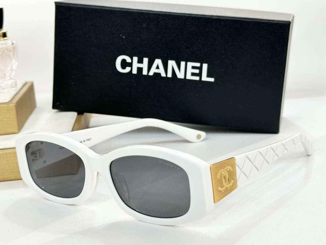Chanel Square Sunglasses 64403