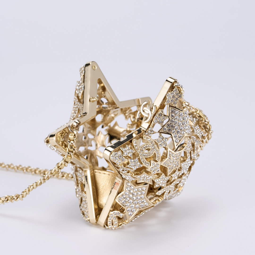 Chanel Star Minaudiere in Strass AS5658 gold