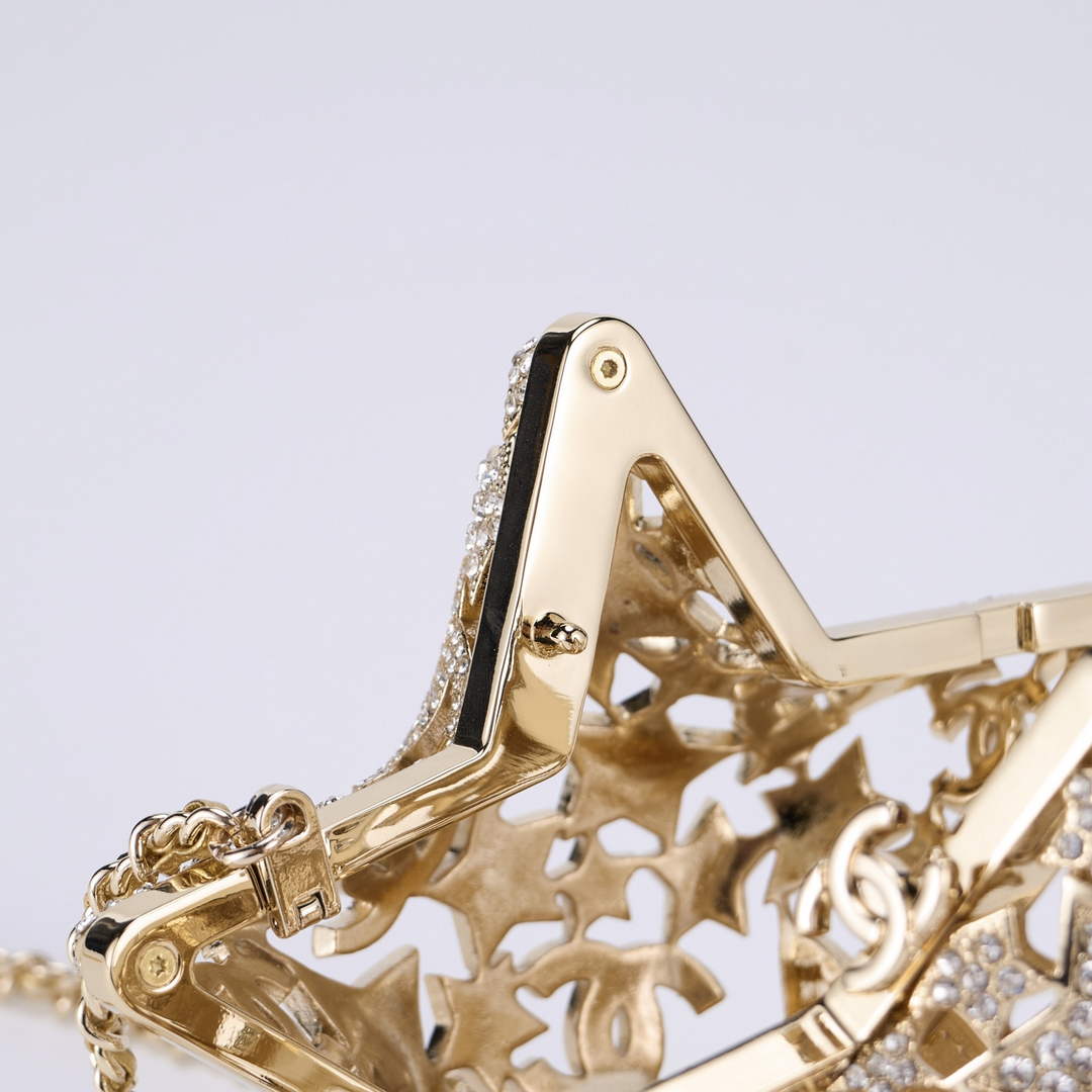Chanel Star Minaudiere in Strass AS5658 gold