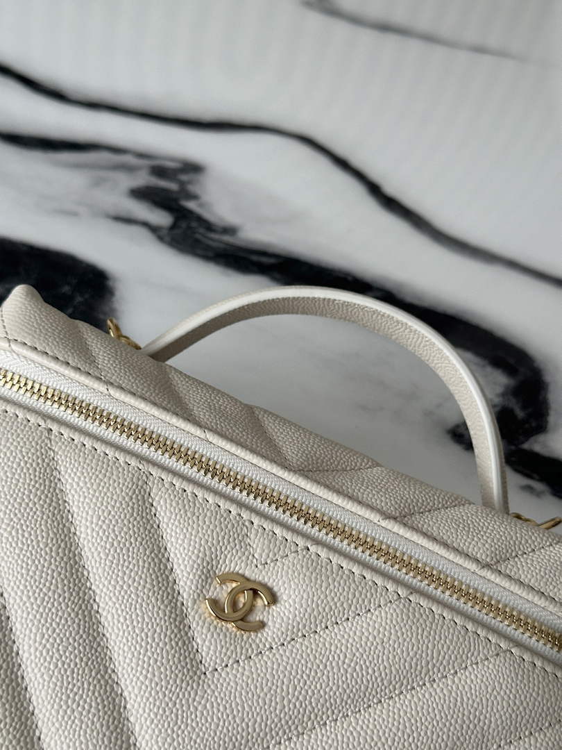 Chanel Vanity with Chain, AP5212 Shiny Calfskin Beige