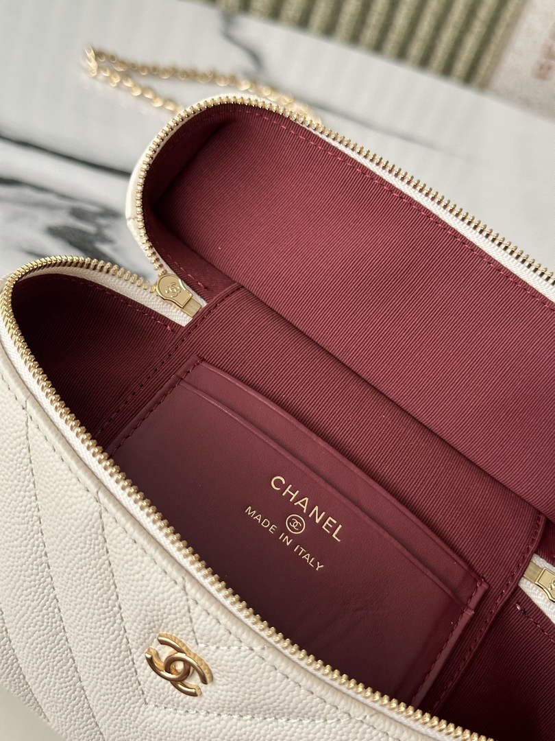 Chanel Vanity with Chain, AP5212 Shiny Calfskin Beige