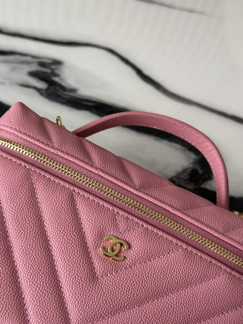 Chanel Vanity with Chain, AP5212 Shiny Calfskin Pink