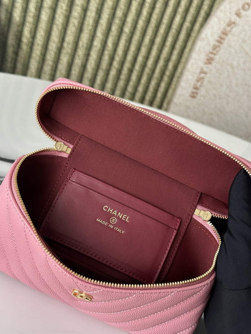 Chanel Vanity with Chain, AP5212 Shiny Calfskin Pink