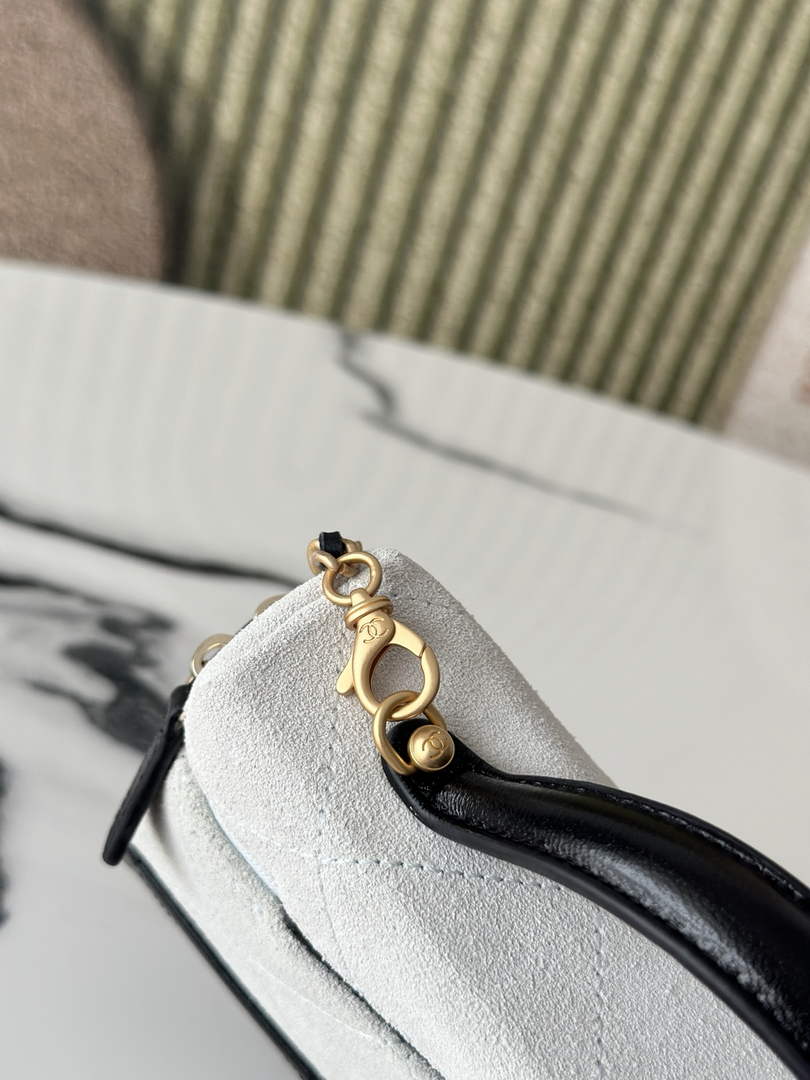 Chanel Vanity with Chain Mini | AP5186 White Suede Bag