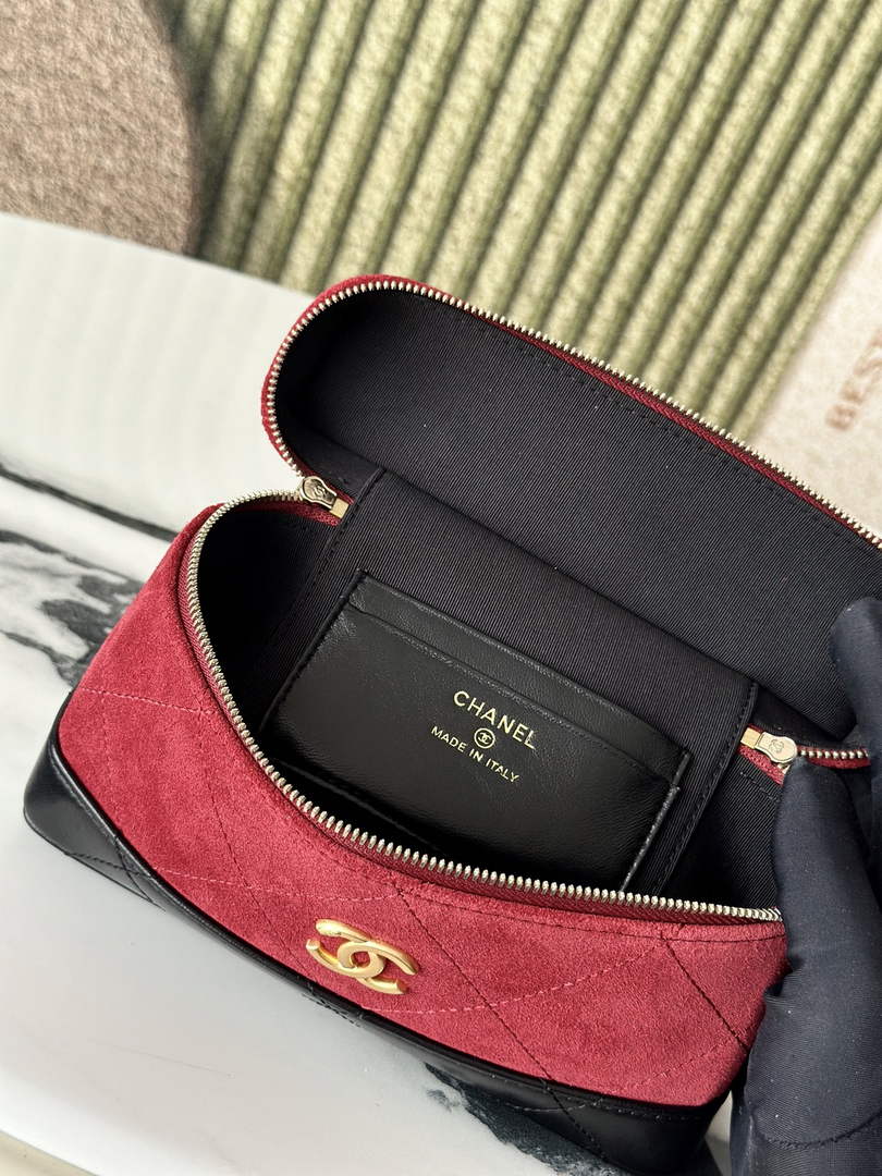 Chanel Vanity with Chain Mini | AP5186 Red Suede Bag