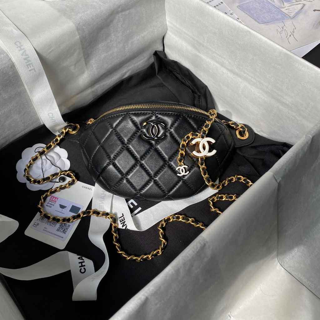 Chanel Waist bag, AP4113 Black Shiny lambskin