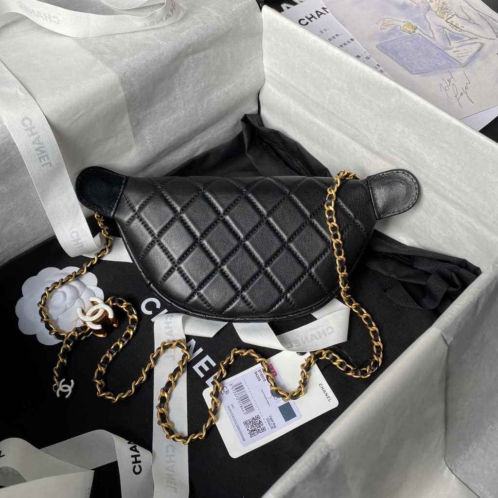 Chanel Waist bag, AP4113 Black Shiny lambskin