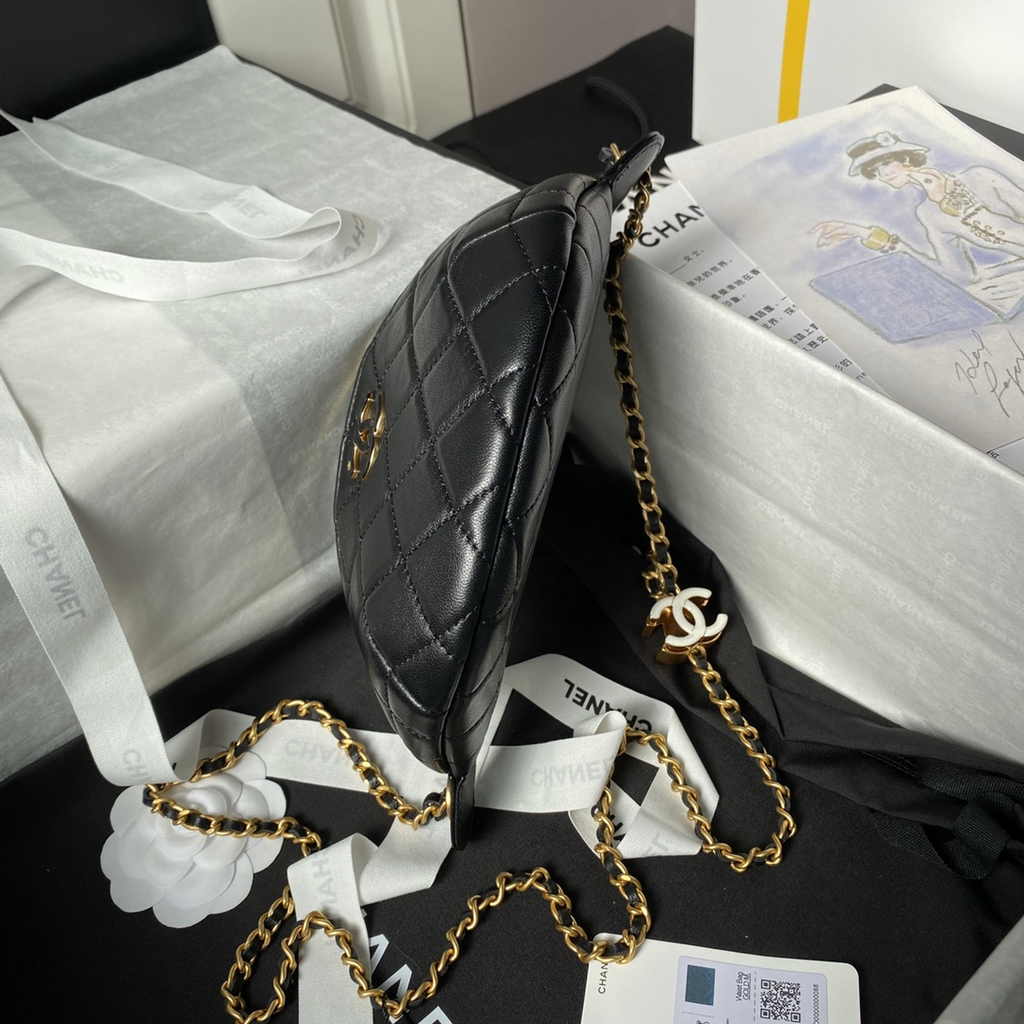 Chanel Waist bag, AP4113 Black Shiny lambskin