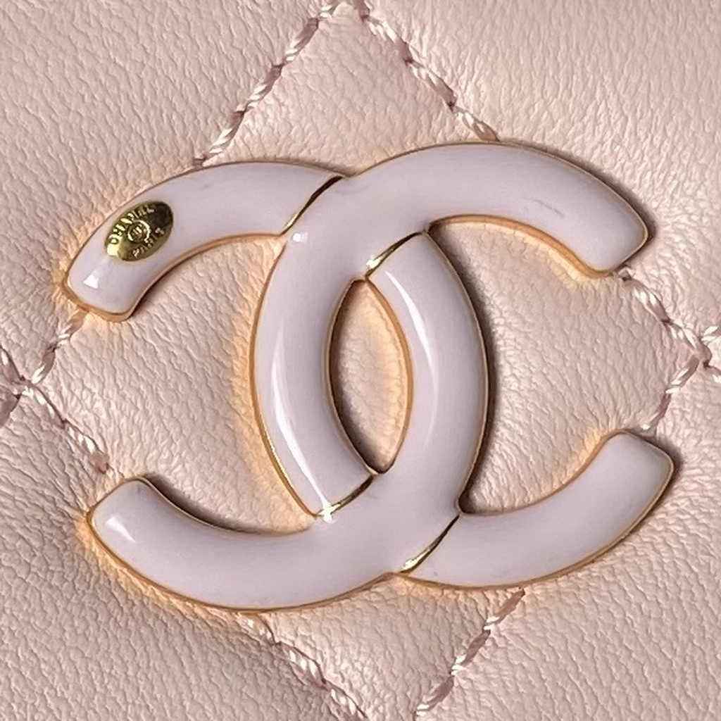 Chanel Waist bag, AP4113 Pink Shiny lambskin
